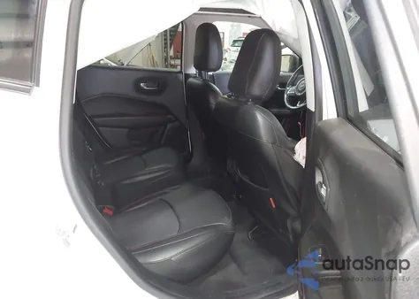 2019 Jeep Compass Trailhawk 4X4 z USA, uszkodzony, nr VIN 3C4NJDDBXKT668755